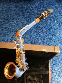 Světle modrý kvalitní saxofon ARBITER Jazz London - 5
