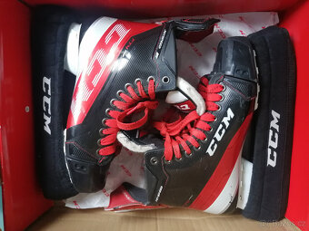 Brusle CCM JetSpeed Ft4 PRO vel. ccm 10 - 5