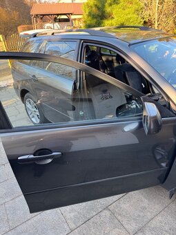Prodám zachovalý osobní rodinný vůz Mazda 6 kombi 2,0 D - 5