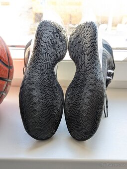 Nike Kyrie Flytrap 5 - Basketbalové boty vel. 42 - 5