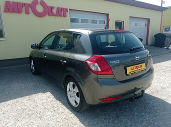 Kia Cee´d 1.4 CVVTi Tažné/1maj/+Sada Kol - 5