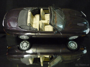 Jaguar XKR S/C Maisto 1/18 - 5