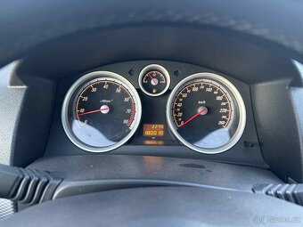 Opel Astra GTC 1.8 16V 103KW Pěkný Stav - 5