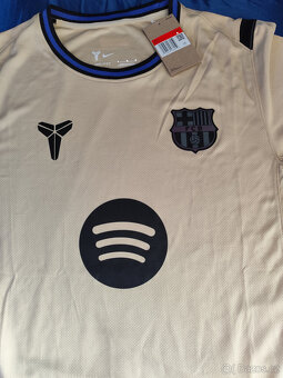 Dres Fc Barcelona Vonkajší 25/26 - Nový s visačkami Kobe - 5