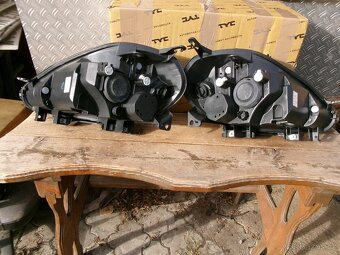 FIAT PUNTO EVO TYP 199 - PŘEDNÍ SVĚTLA - ANTHRACIT - 5