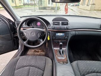 Mercedes E320i W211combi 7mist e320 V6 4x4, 4-matic, STK - 5