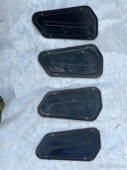 Plechy kolem motoru na Tatru 613 - 5