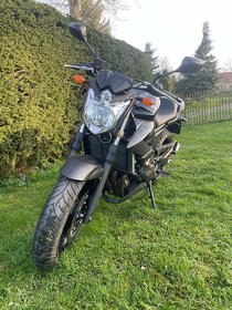 Yamaha XJ6 - 5