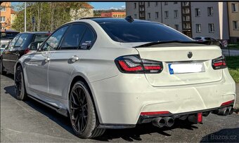 Zadní spoiler na kufr pro BMW F30 M4 Style - Černý Lesk - 5