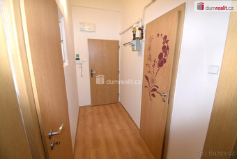 Pronájem bytu 1+kk, 28m² ul. Kolbenova, původní cihlový dům - 5
