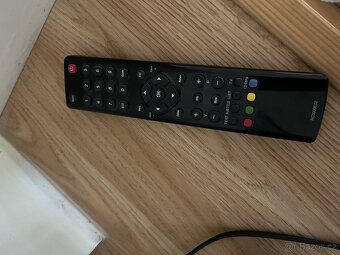 HD LED televize TCL L32E3000C - 5