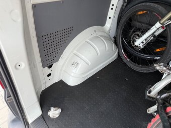 VW Transportér 2.5 TDI 128kw, manuál,2008,klima,ČR 1.majitel - 5