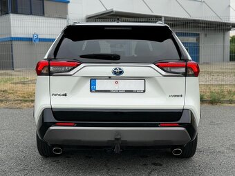 Toyota RAV4 2.5 Hybrid 131kW 2019 | 49500km, ČR, DPH, 1maj - 5