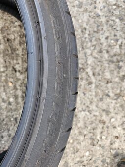 235/35 R20 Pirelli s homologací Tesla - 5