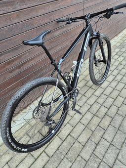 Horské kolo Superior XP 929 / Matte Black/White / 29 - 5
