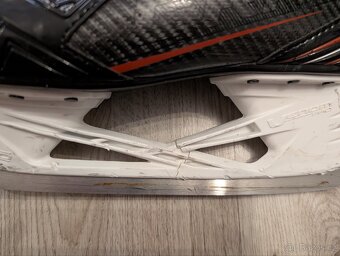 Brusle Graf Ultra 975, vel. 9 - 5