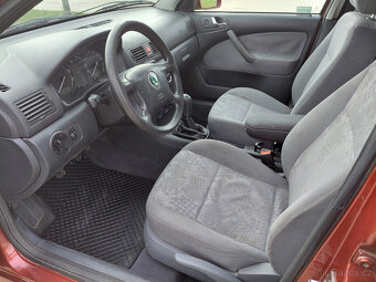 Škoda Octavia 1.6i Ambiente - 5