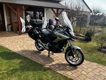 Honda NC 750X - 5