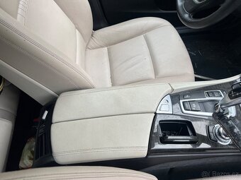 BMW 5 - F10 / F11 černá, bílá, modrá - 5