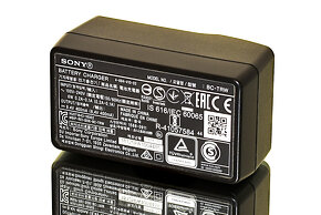 Nabíječka SONY BC-TRW pro baterie NP-FW50 - 5