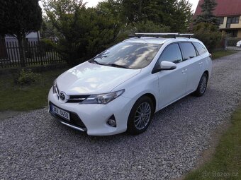 Toyota Auris COMBI- rv2013- 1.6 97kw- 112000km- - 5