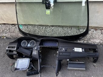 Bmw e60 e61 palubovka head up - 5