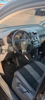 Volkswagen Touran 2.0 tdi - 5