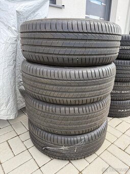 Pirelli scorpion 235/55 R18 - 5