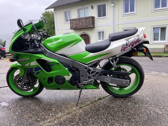 Kawasaki ZX 600 Ninja - 5