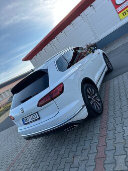 Volkswagen Touareg 3.0 TDI 210 kW, najeto 70 tis. Km, 10/10 - 5
