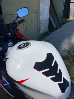 Honda CBR 125r (2011) - 5