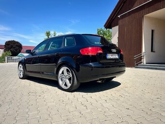 Prodám Audi A 3 hatchback 2,0 FSI 5 dveřové - 5