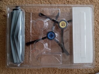 Robotický vysavač ETA na náhradní díly - 5