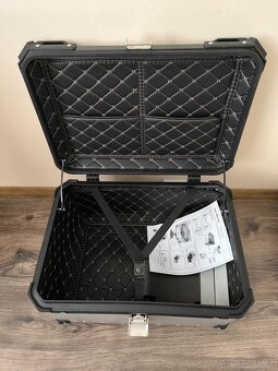 Zadní motokufr TopCase 65L hliníkový stříbrný - 5