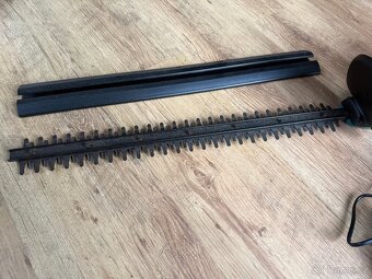 AKU elektrické nůžky Bosch a AKU šroubovák Bosch - 5