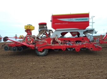 Secí stroj PÖTTINGER Terrasem C4 Fertilizer - 5