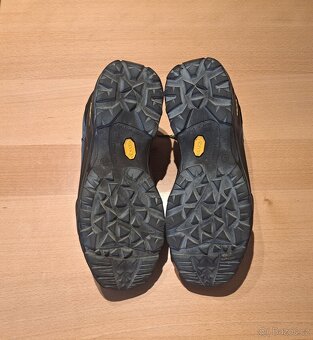 Prodám trekové/turistické/outdoorové boty, vel.41 zn.KRENGER - 5