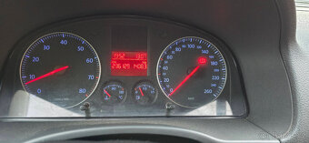 VW Caddy 1.6 Benzín (2005) – STK 2 roky, tažné, pojízdný pra - 5