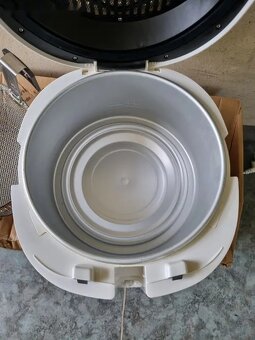 Fritéza Tefal Filtra One FF162131 bílá - 5