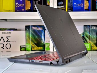 Herní notebook MSI BRAVO | RYZEN 5800H | 144Hz | RX 5500M - 5