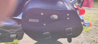Suzuki Intruder C 1500 - 5