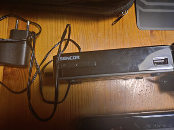 Mini televize Hyundai PDL 983 + Set Top Box Sencor + aktivní - 5