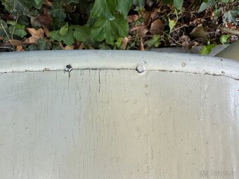 2 x stará bílá dřevěná židle - cena za kus - 5