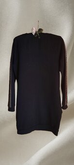 Superdry zdobené teplákové šaty s kapsami - 5