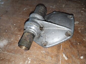 Kryt hlavniho prevodu m72 - 5