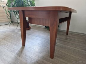 Stolek dřevěný konferenční - 5