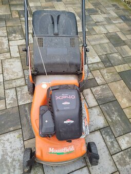 Rotační benzinová sekačka - 5