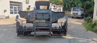 Prodám finišer VÖGELE SUPER 800-3i (2016) – 4000 mth - 5