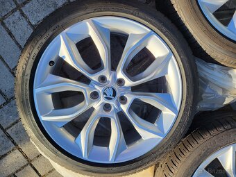 NOVÉ 19" Letní Škoda CRATER Karoq 5x112 8J ET45 225/45/19 - 5