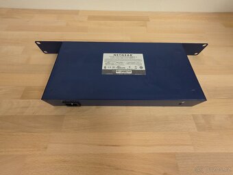 Switch NETGEAR JG5516 – 16portový Gigabitový switch - 5